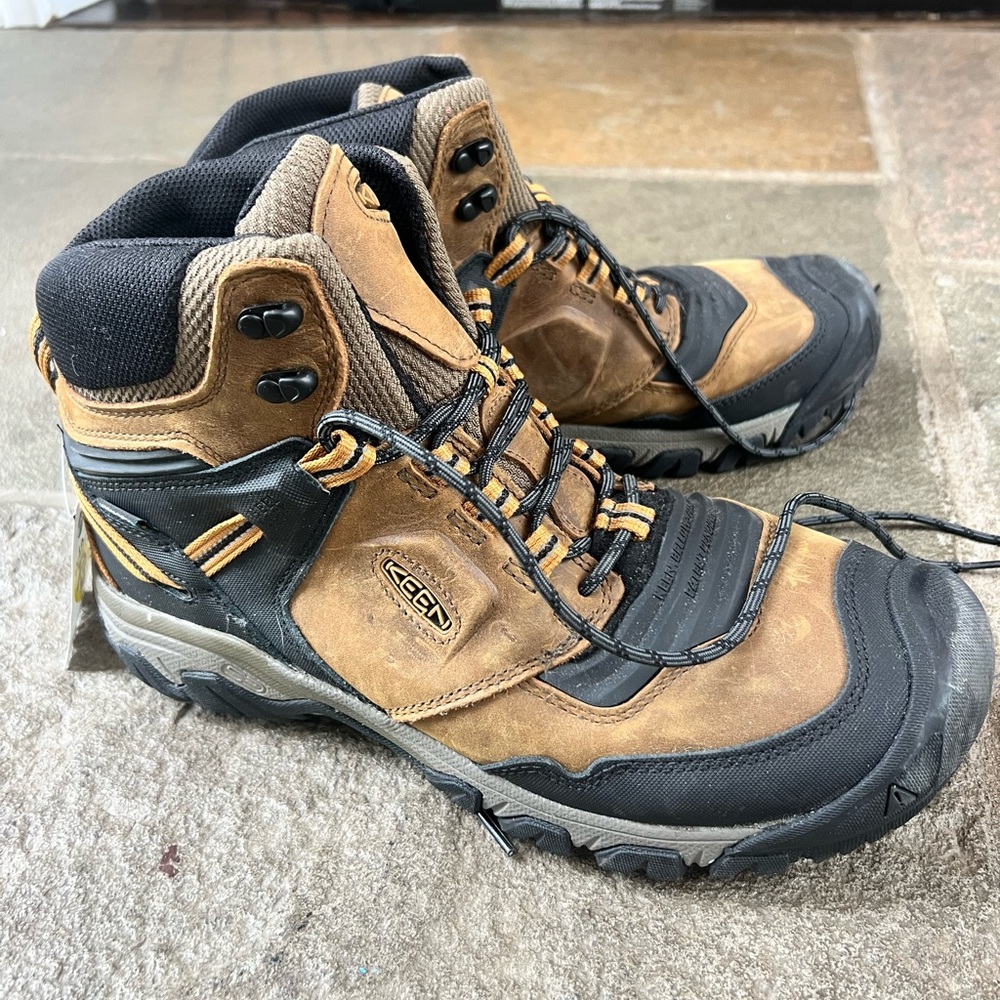 Keen Brown and Black Boots with Durable Design